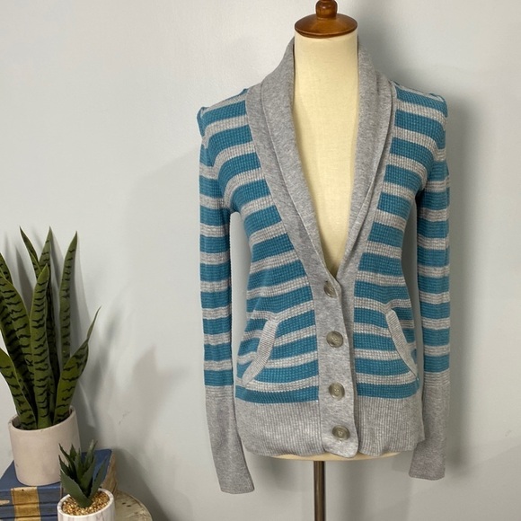 American Eagle sweater size small - Picture 1 of 8